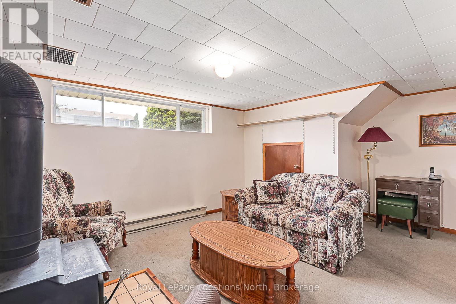 211 Seventh Street, Collingwood, Ontario  L9Y 4R4 - Photo 23 - S12188179