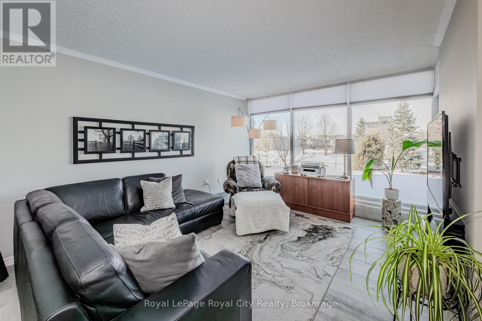207 - 19 Woodlawn Road E, Guelph, Ontario  N1H 7B1 - Photo 10 - X12188245
