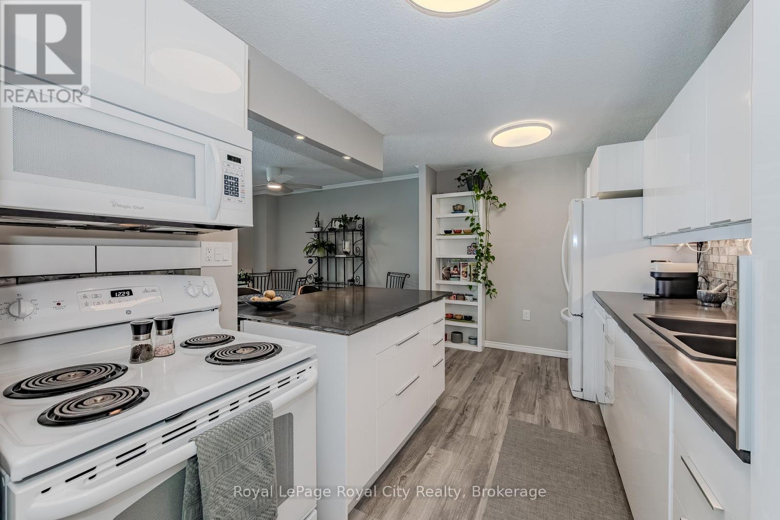 207 - 19 Woodlawn Road E, Guelph, Ontario  N1H 7B1 - Photo 19 - X12188245