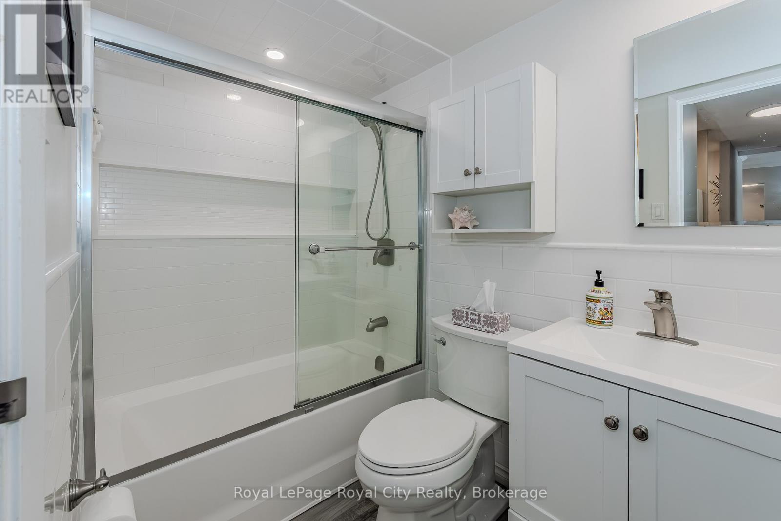 207 - 19 Woodlawn Road E, Guelph, Ontario  N1H 7B1 - Photo 27 - X12188245
