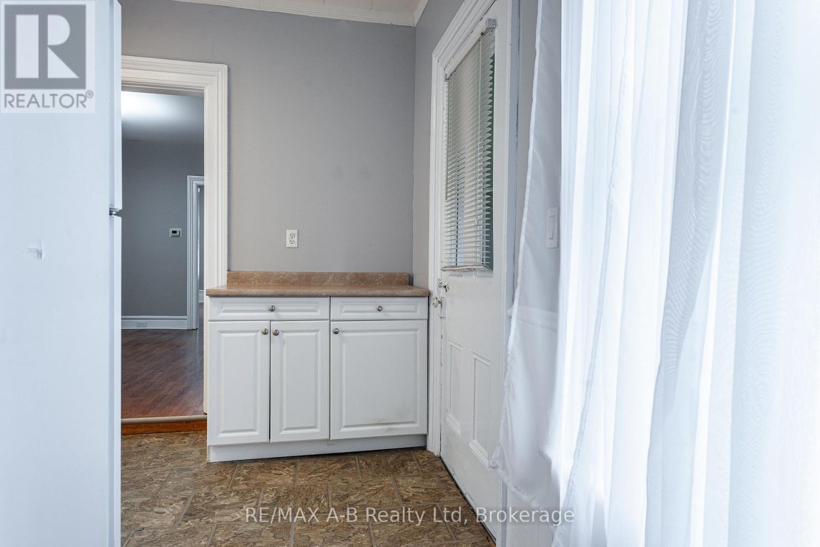 258 Nelson Street, Stratford, Ontario  N5A 2K3 - Photo 21 - X12188288