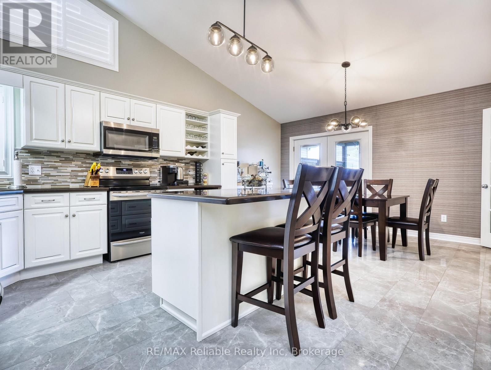 3 Montrose Street, St. Catharines, Ontario  L2S 4A6 - Photo 11 - X12188401