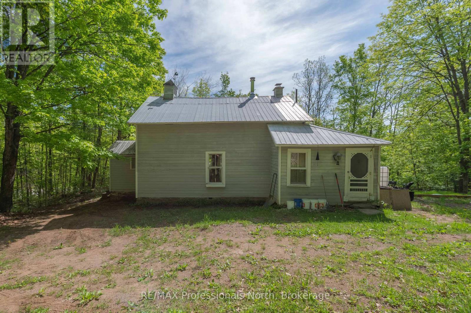 1005 Learners Lane, Minden Hills, Ontario  K0M 2K0 - Photo 4 - X12188433