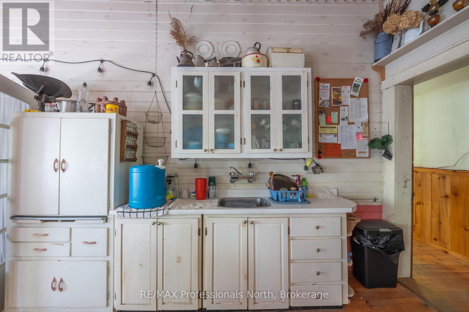 1005 Learners Lane, Minden Hills, Ontario  K0M 2K0 - Photo 6 - X12188433