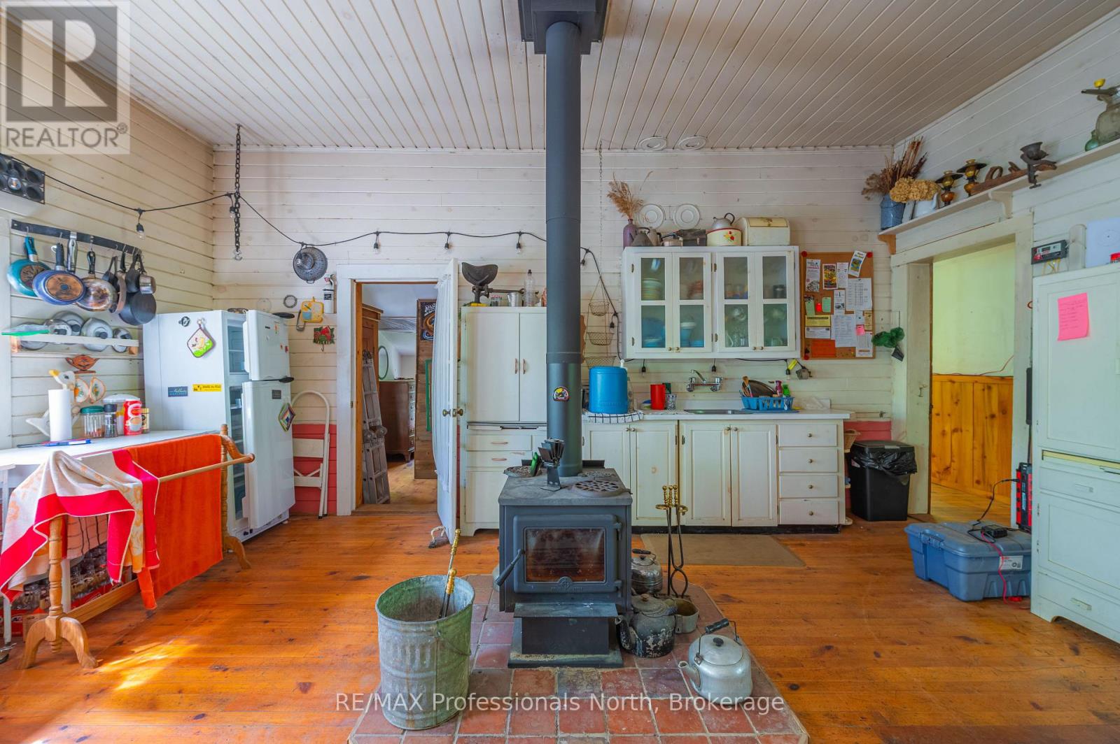 1005 Learners Lane, Minden Hills, Ontario  K0M 2K0 - Photo 7 - X12188433
