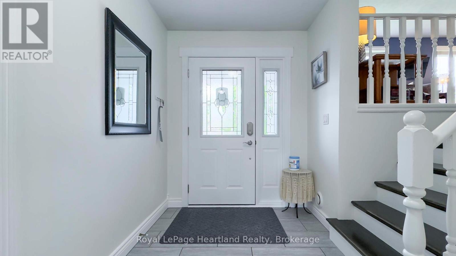 651 Kennard Crescent, Kincardine, Ontario  N2Z 1T5 - Photo 39 - X12188545