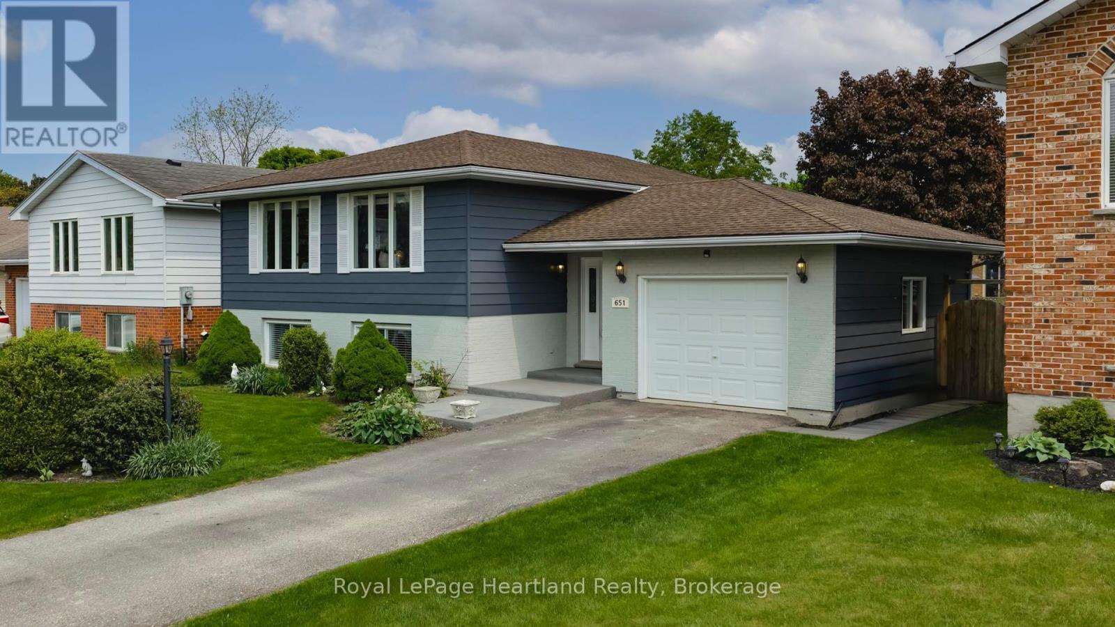 651 Kennard Crescent, Kincardine, Ontario  N2Z 1T5 - Photo 49 - X12188545