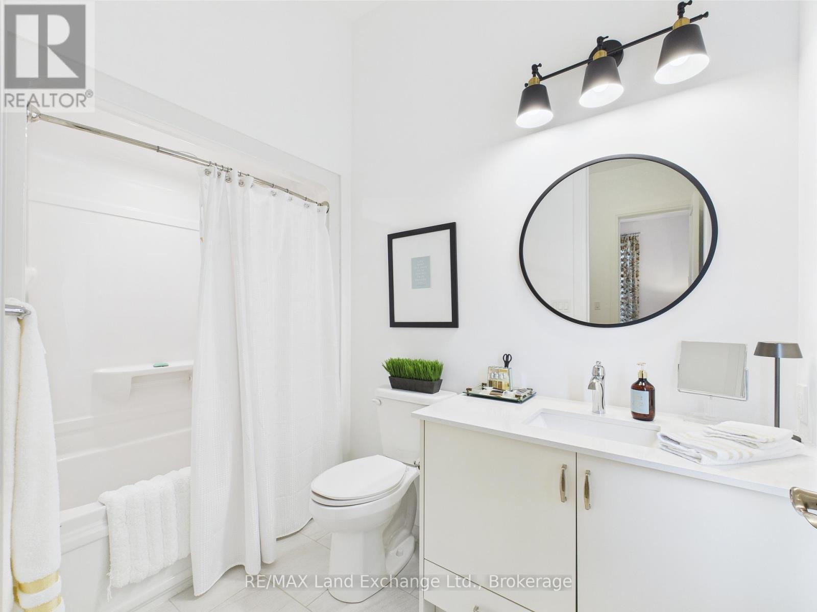 12 Sunset Place, Huron-Kinloss, Ontario  N2Z 0G6 - Photo 36 - X12188584