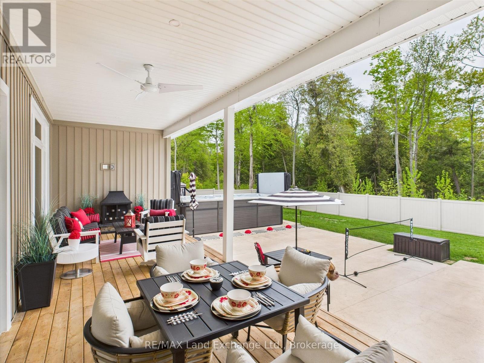 12 Sunset Place, Huron-Kinloss, Ontario  N2Z 0G6 - Photo 39 - X12188584