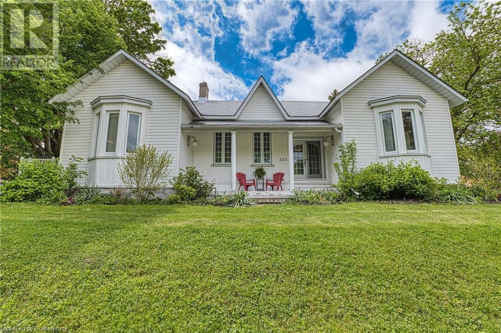 225 QUEEN Street N, Palmerston, Ontario
