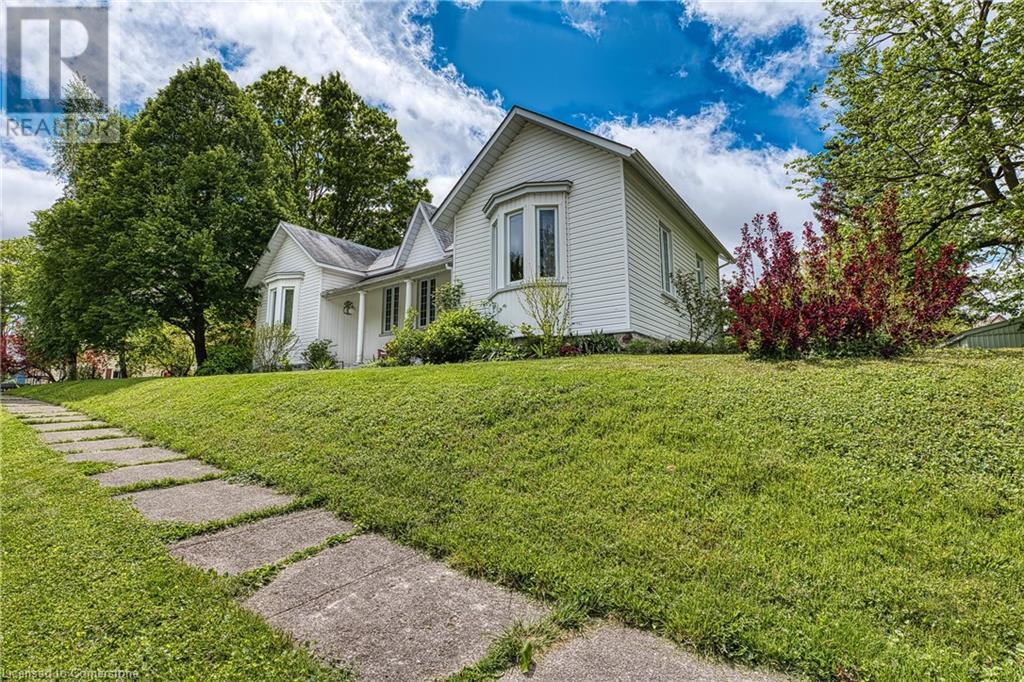 225 Queen Street N, Palmerston, Ontario  N0G 2P0 - Photo 7 - 40729901