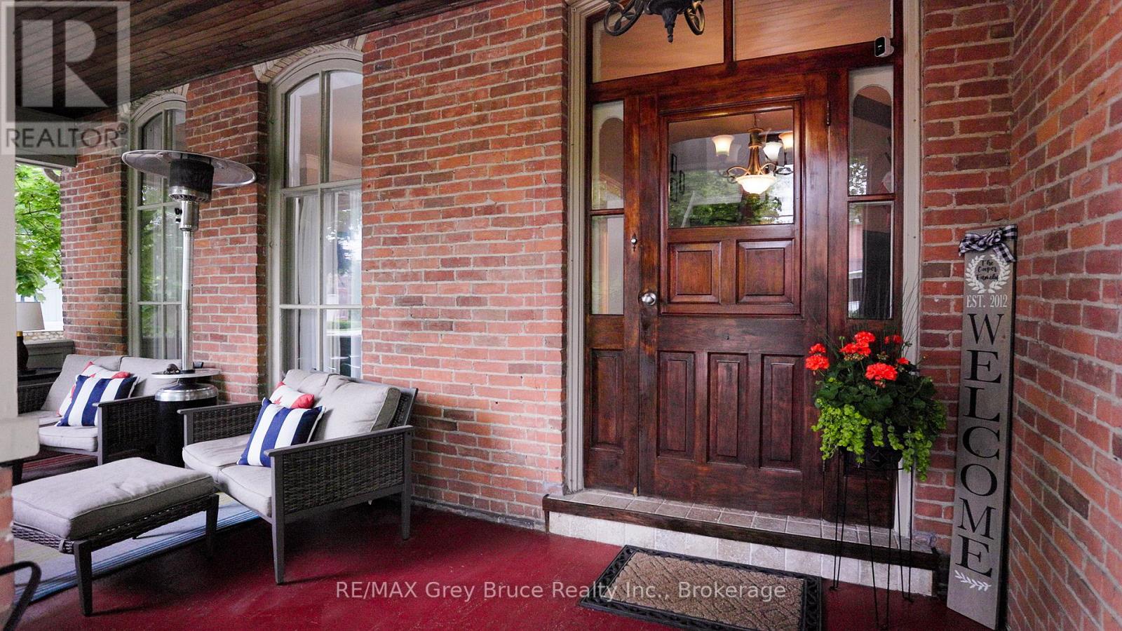 922 3rd Avenue W, Owen Sound, Ontario  N4K 4P6 - Photo 4 - X12188660