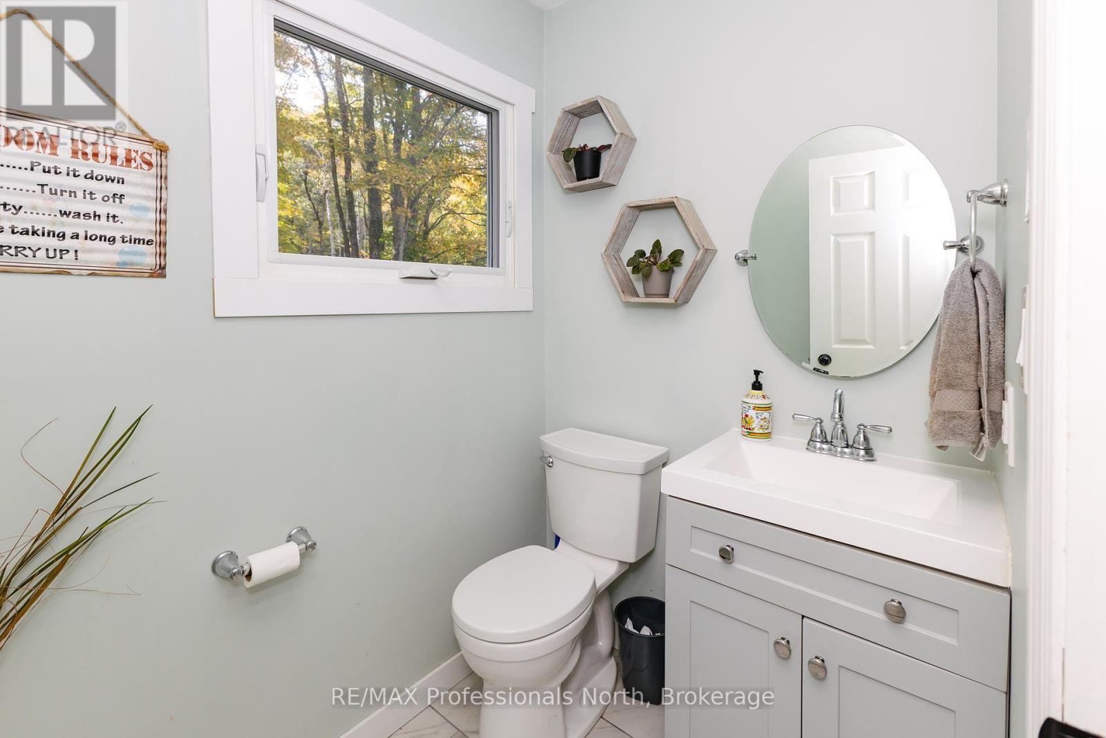 560 Mountain Street, Dysart Et Al, Ontario  K0M 1S0 - Photo 10 - X12188670