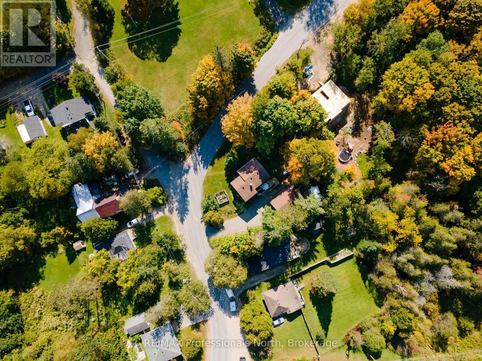 560 Mountain Street, Dysart Et Al, Ontario  K0M 1S0 - Photo 43 - X12188670