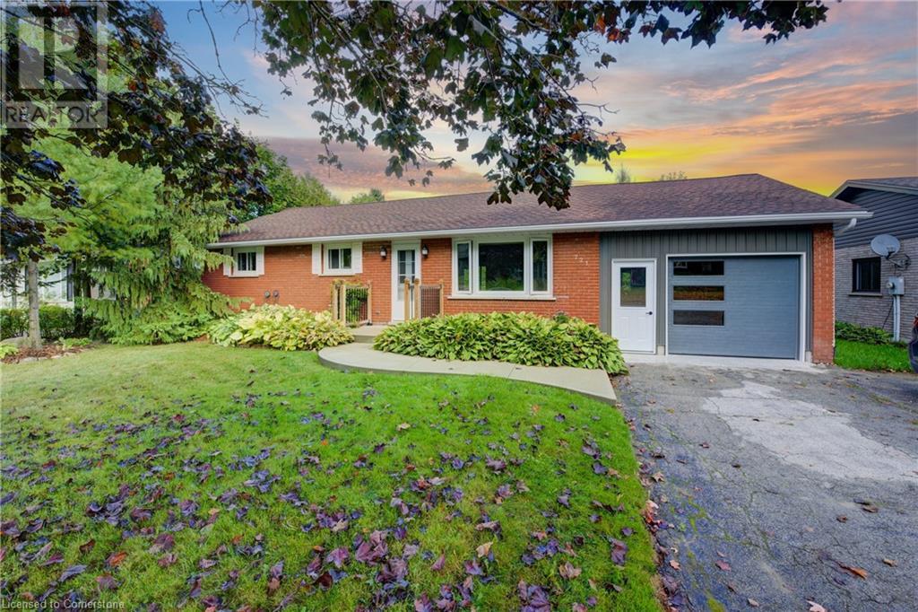721 Waterloo Street, Mount Forest, Ontario  N0G 2L3 - Photo 2 - 40733675