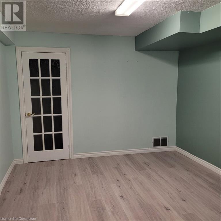 382 Queen Street Unit# Lower, Cambridge, Ontario  N3C 1G8 - Photo 2 - 40731117
