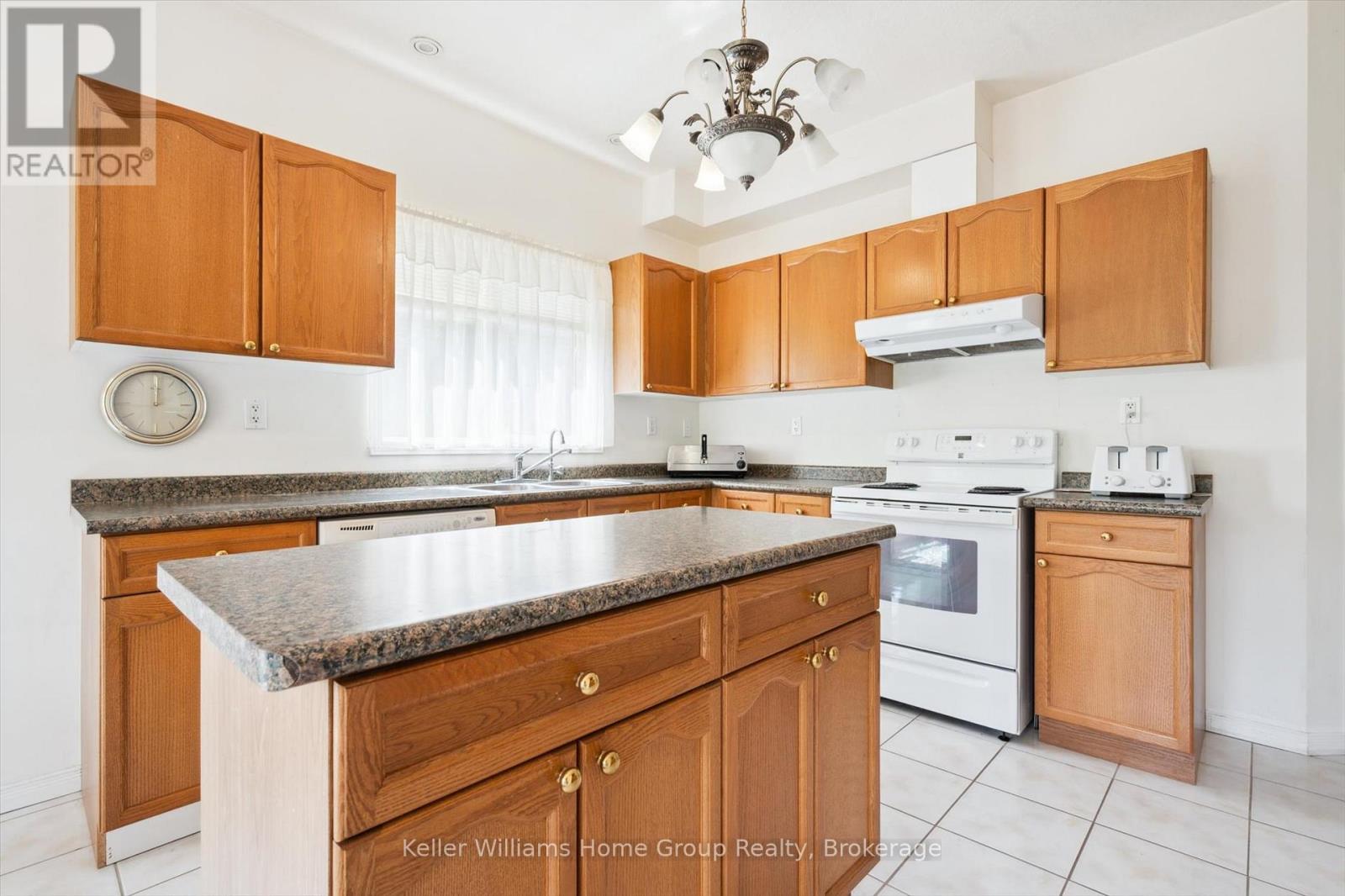 35 Creekside Drive, Guelph, Ontario  N1E 0C2 - Photo 18 - X12188810
