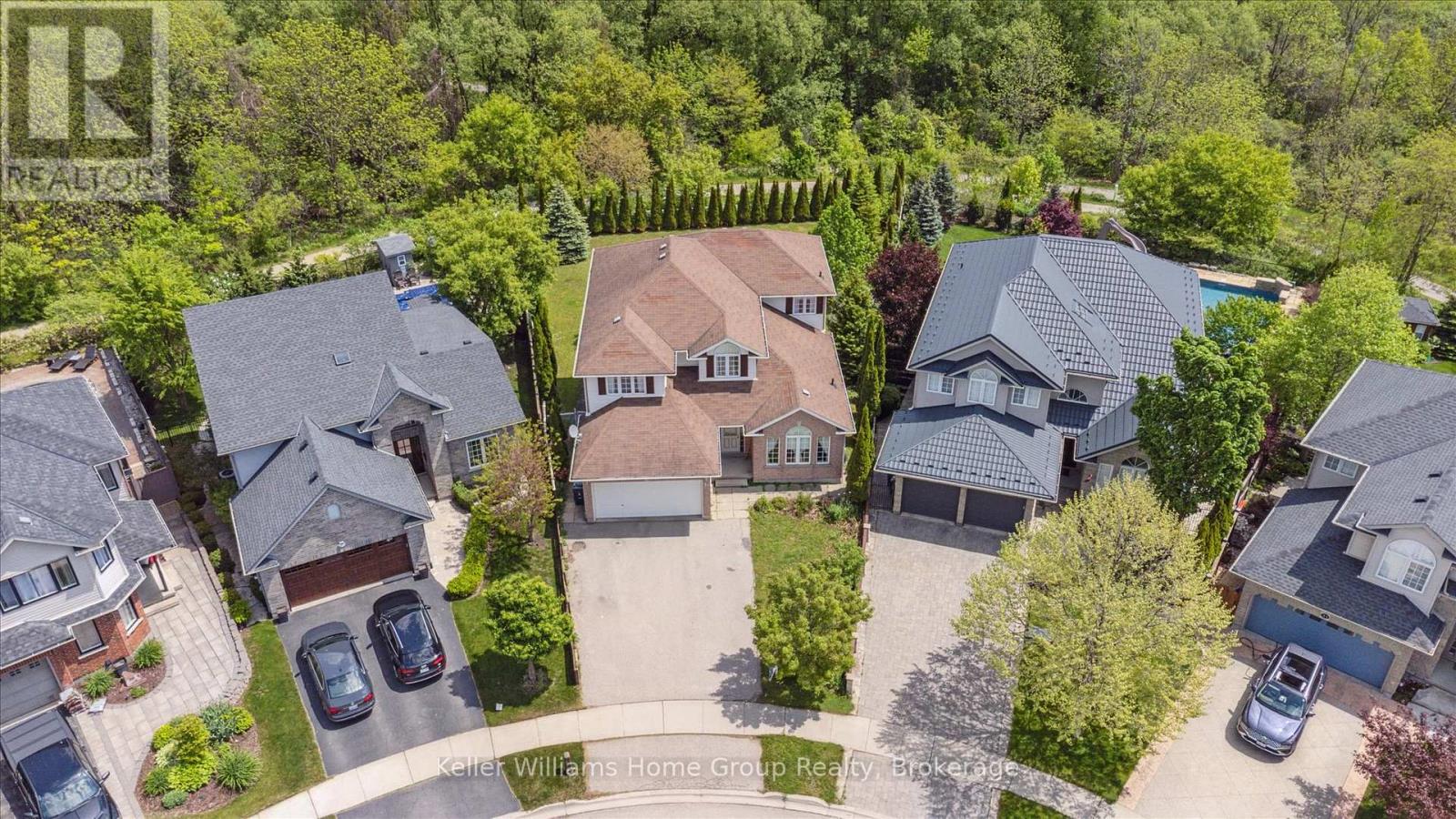 35 Creekside Drive, Guelph, Ontario  N1E 0C2 - Photo 3 - X12188810
