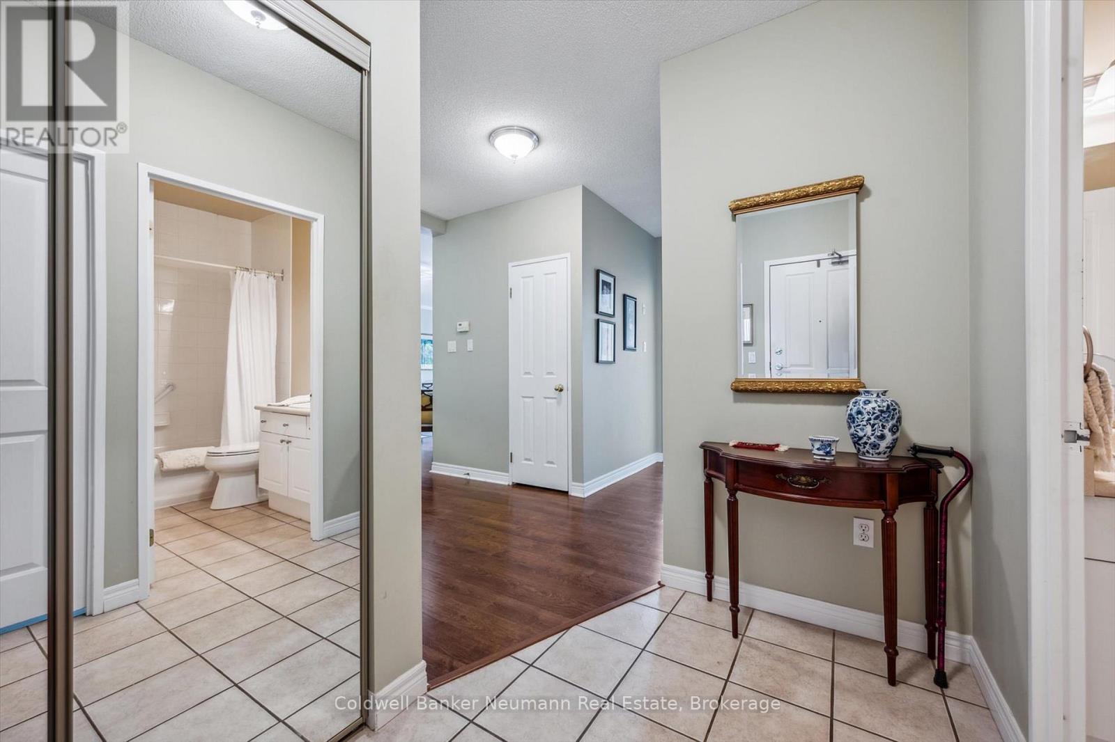 206 - 60 Wyndham Street S, Guelph, Ontario  N1E 7H7 - Photo 5 - X12188842