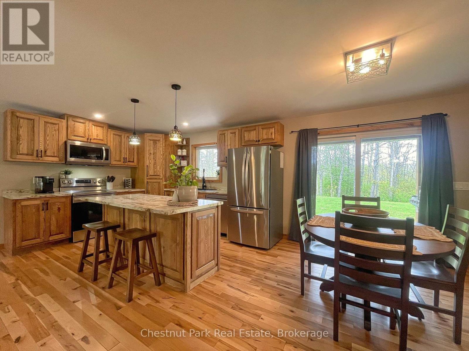 23 Maple Drive, Northern Bruce Peninsula, Ontario  N0H 1Z0 - Photo 3 - X12188904