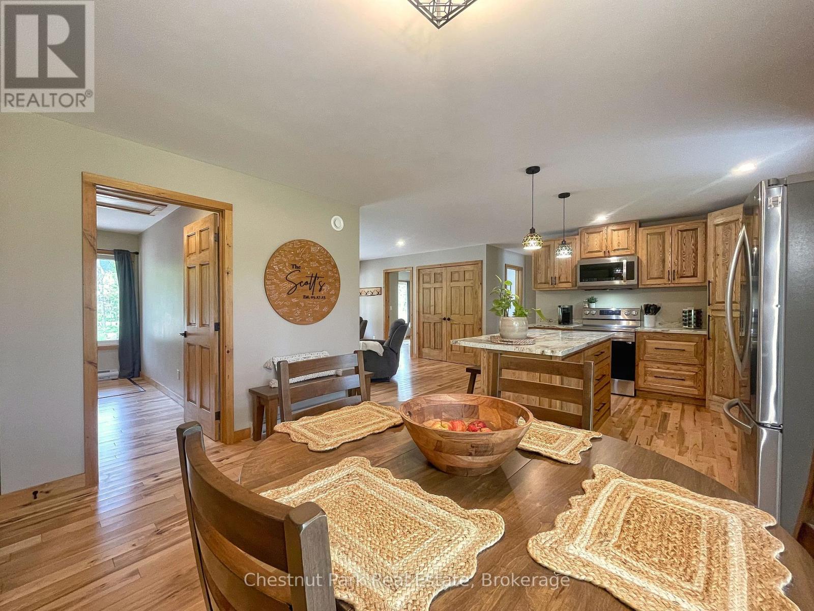23 Maple Drive, Northern Bruce Peninsula, Ontario  N0H 1Z0 - Photo 5 - X12188904