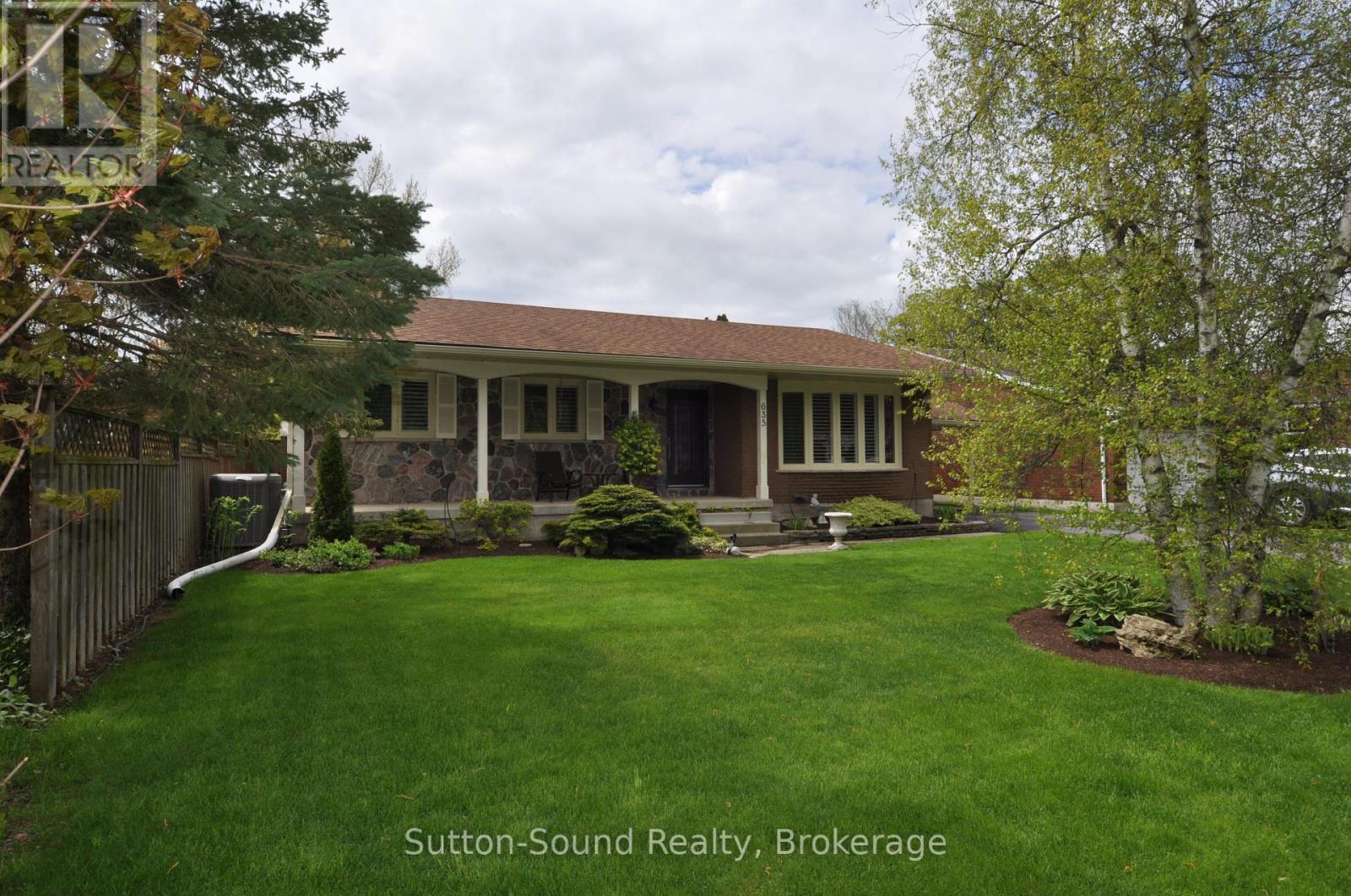635 26th Street W, Owen Sound, Ontario  N4K 6A6 - Photo 4 - X12188917
