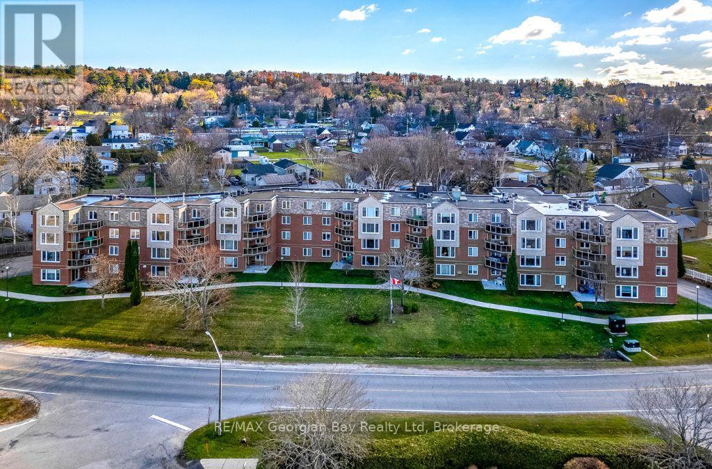 204 - 11 BECK BOULEVARD, Penetanguishene, Ontario