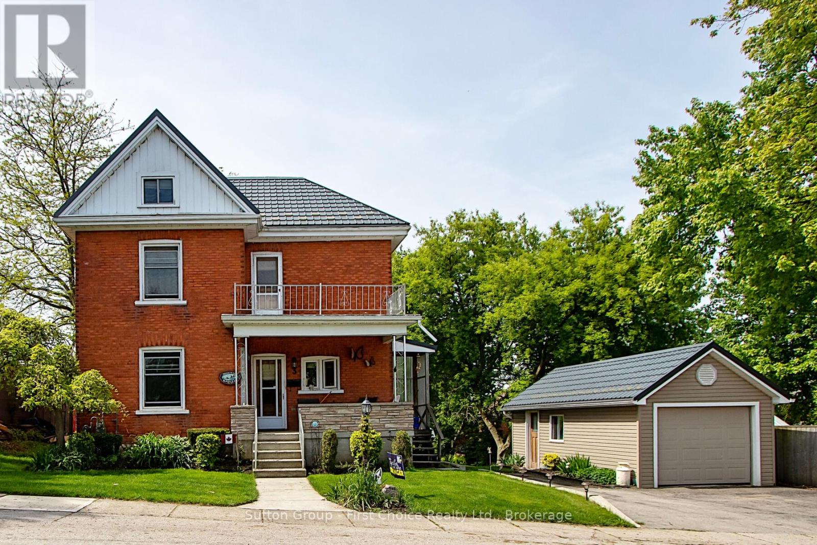 3 Pugh Street, Perth East, Ontario  N0K 1M0 - Photo 2 - X12189019