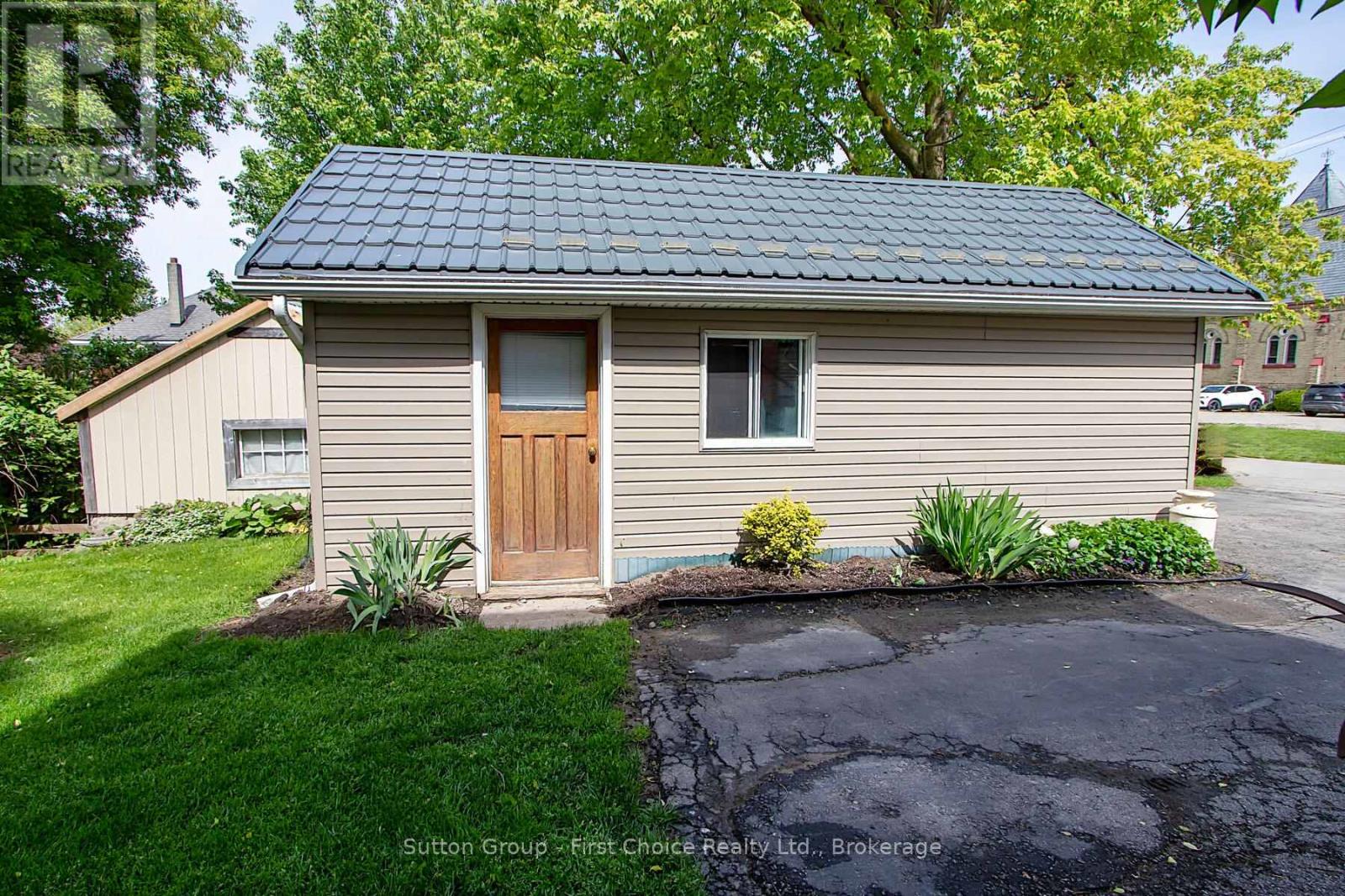 3 Pugh Street, Perth East, Ontario  N0K 1M0 - Photo 21 - X12189019