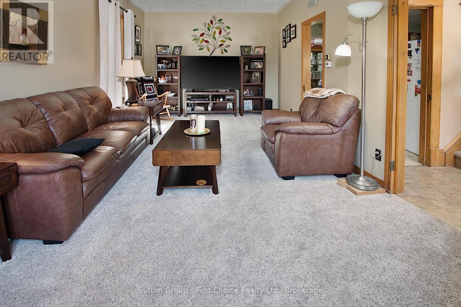 3 Pugh Street, Perth East, Ontario  N0K 1M0 - Photo 5 - X12189019