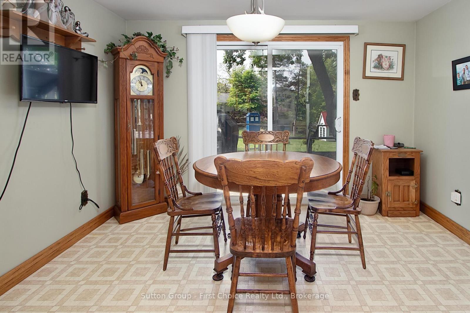3 Pugh Street, Perth East, Ontario  N0K 1M0 - Photo 9 - X12189019