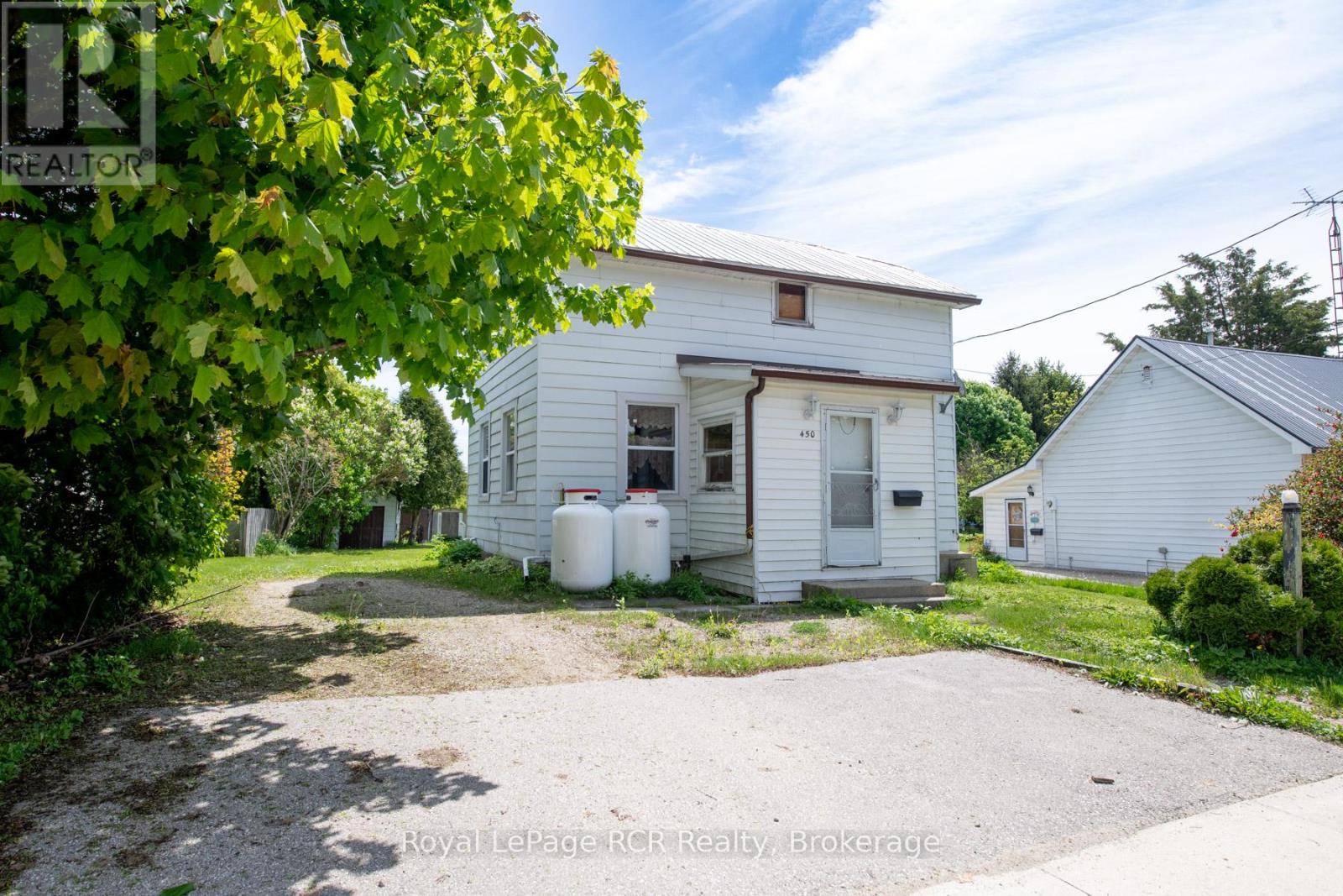 450 James Street W, Wellington North, Ontario  N0G 2L3 - Photo 34 - X12189027