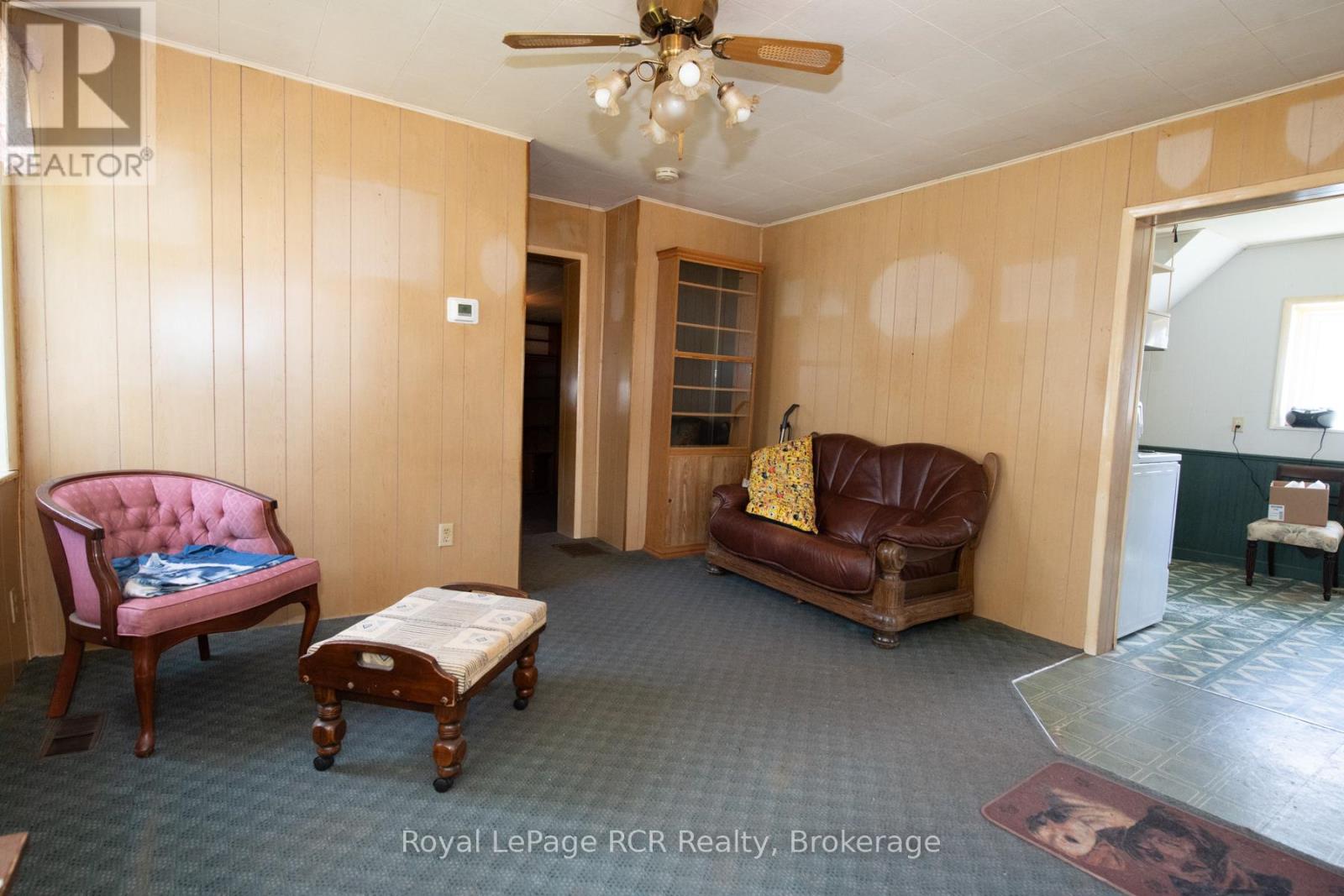 450 James Street W, Wellington North, Ontario  N0G 2L3 - Photo 9 - X12189027