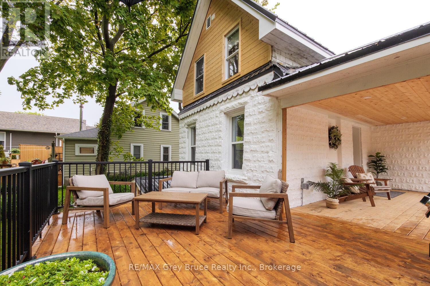 502 Gould Street, South Bruce Peninsula, Ontario  N0H 2T0 - Photo 33 - X12189120