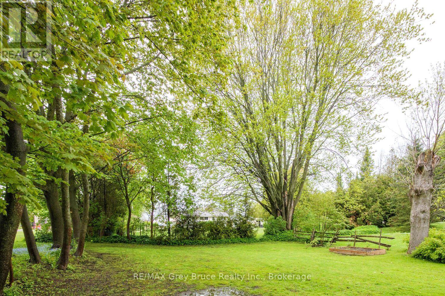502 Gould Street, South Bruce Peninsula, Ontario  N0H 2T0 - Photo 42 - X12189120