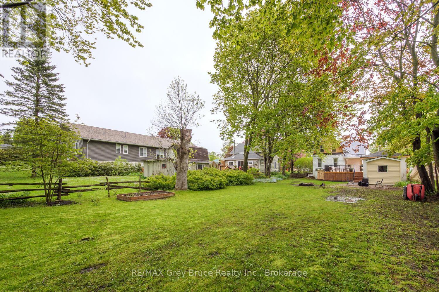 502 Gould Street, South Bruce Peninsula, Ontario  N0H 2T0 - Photo 43 - X12189120