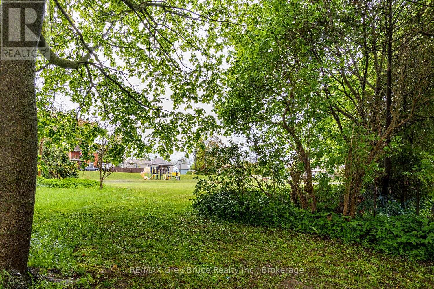 502 Gould Street, South Bruce Peninsula, Ontario  N0H 2T0 - Photo 44 - X12189120