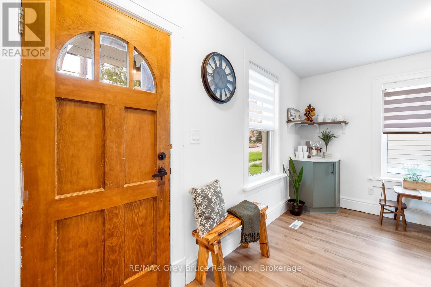 502 Gould Street, South Bruce Peninsula, Ontario  N0H 2T0 - Photo 5 - X12189120