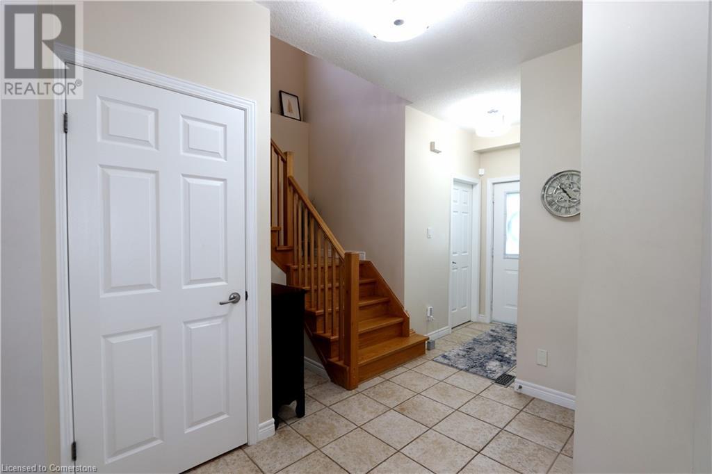 2 Bridleridge Street, Kitchener, Ontario  N2P 2T9 - Photo 5 - 40736270