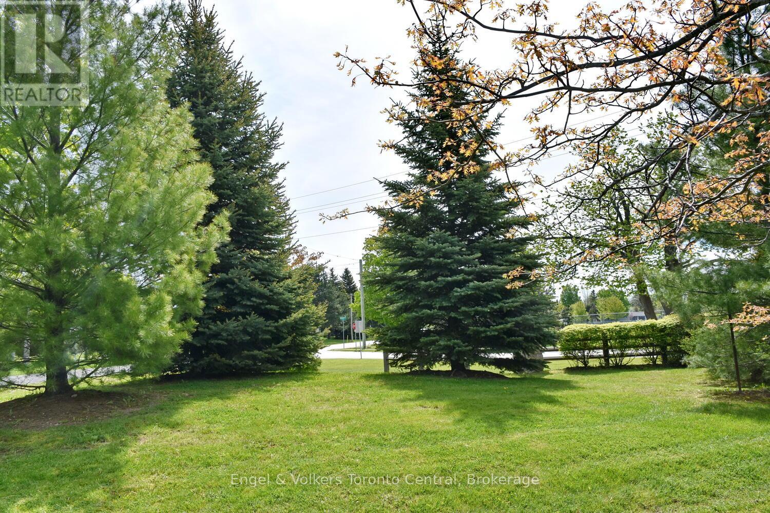 47 Meadowbrook Lane, Blue Mountains, Ontario  N0H 2P0 - Photo 26 - X12189196