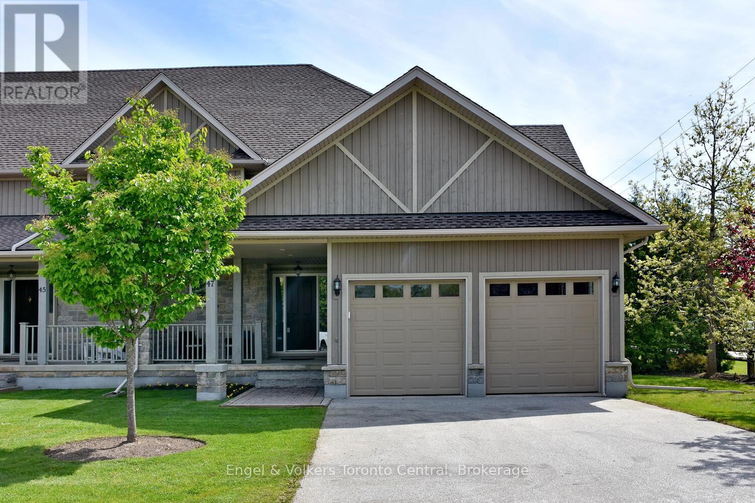 47 Meadowbrook Lane, Blue Mountains, Ontario  N0H 2P0 - Photo 3 - X12189196