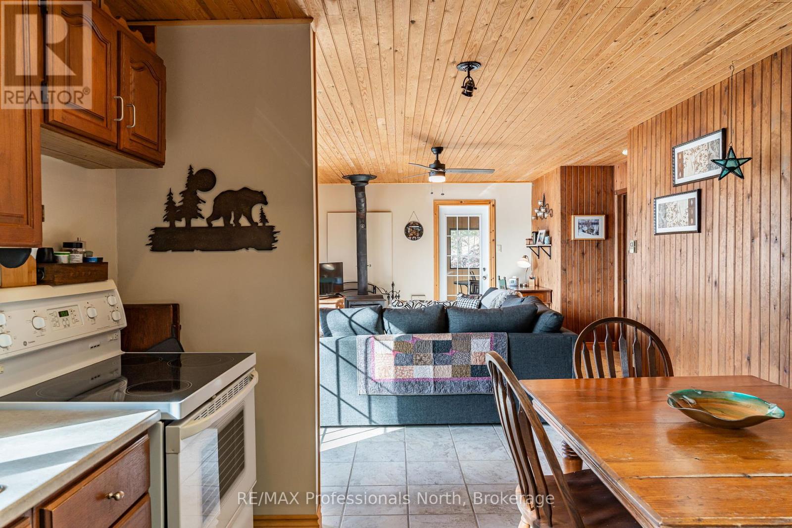 1196 Portage Road, Dysart Et Al, Ontario  K0M 1S0 - Photo 13 - X12189325