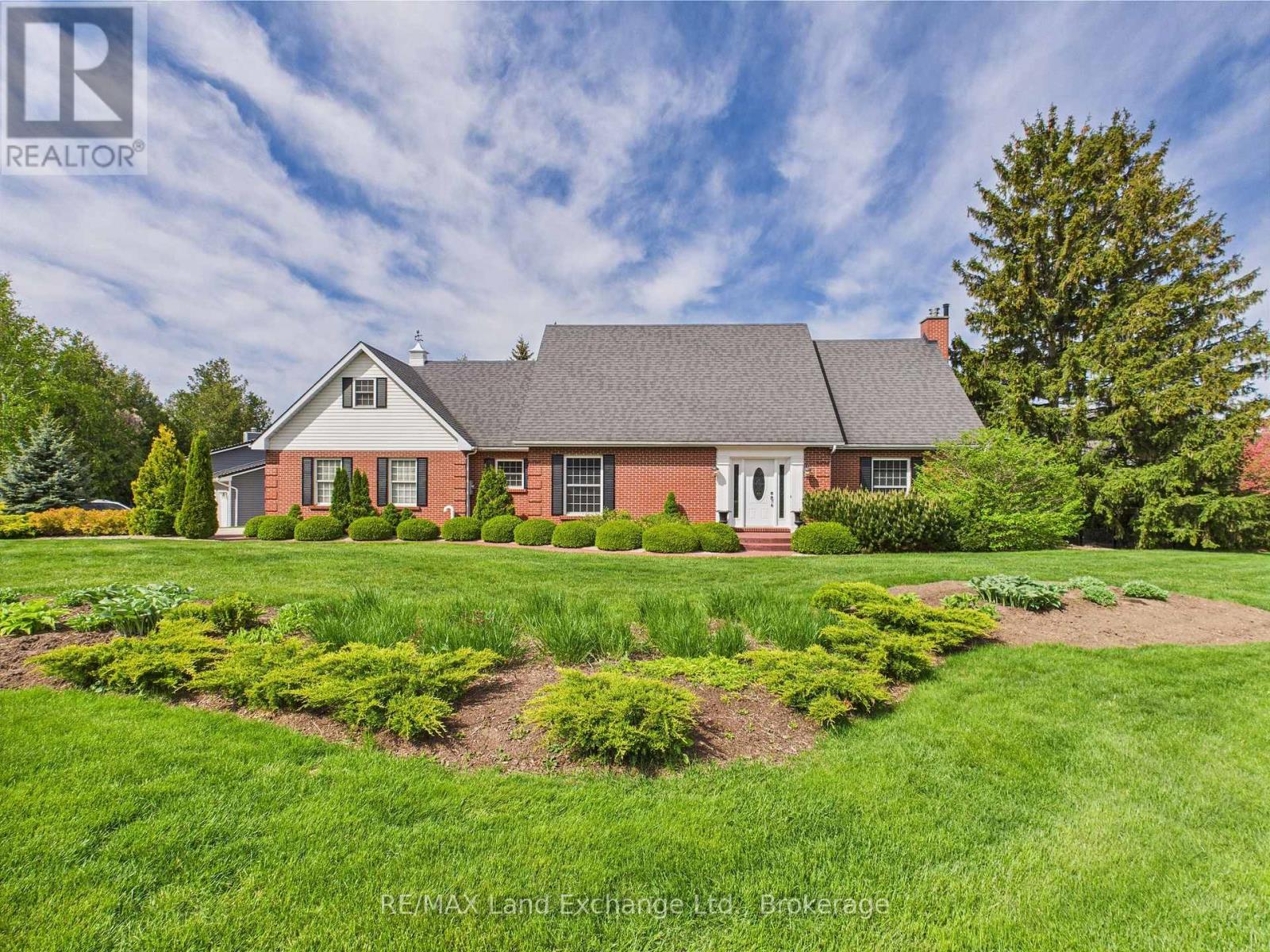 4 EASTWOOD CRESCENT, Kincardine, Ontario