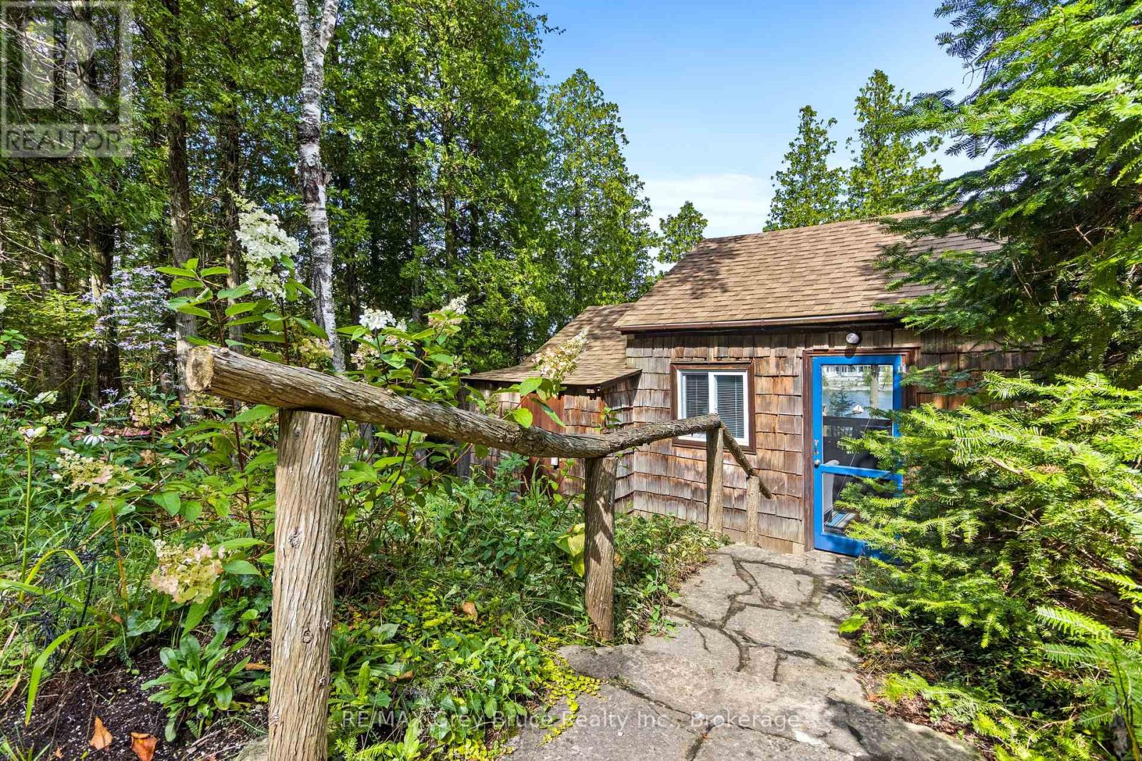 70 Big Tub Road, Northern Bruce Peninsula, Ontario  N0H 2R0 - Photo 23 - X12189411