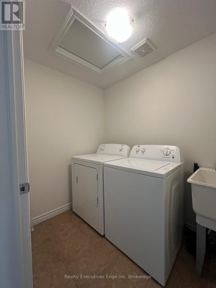 87 Mussen Street, Guelph, Ontario  N1E 6Z3 - Photo 16 - X12189516