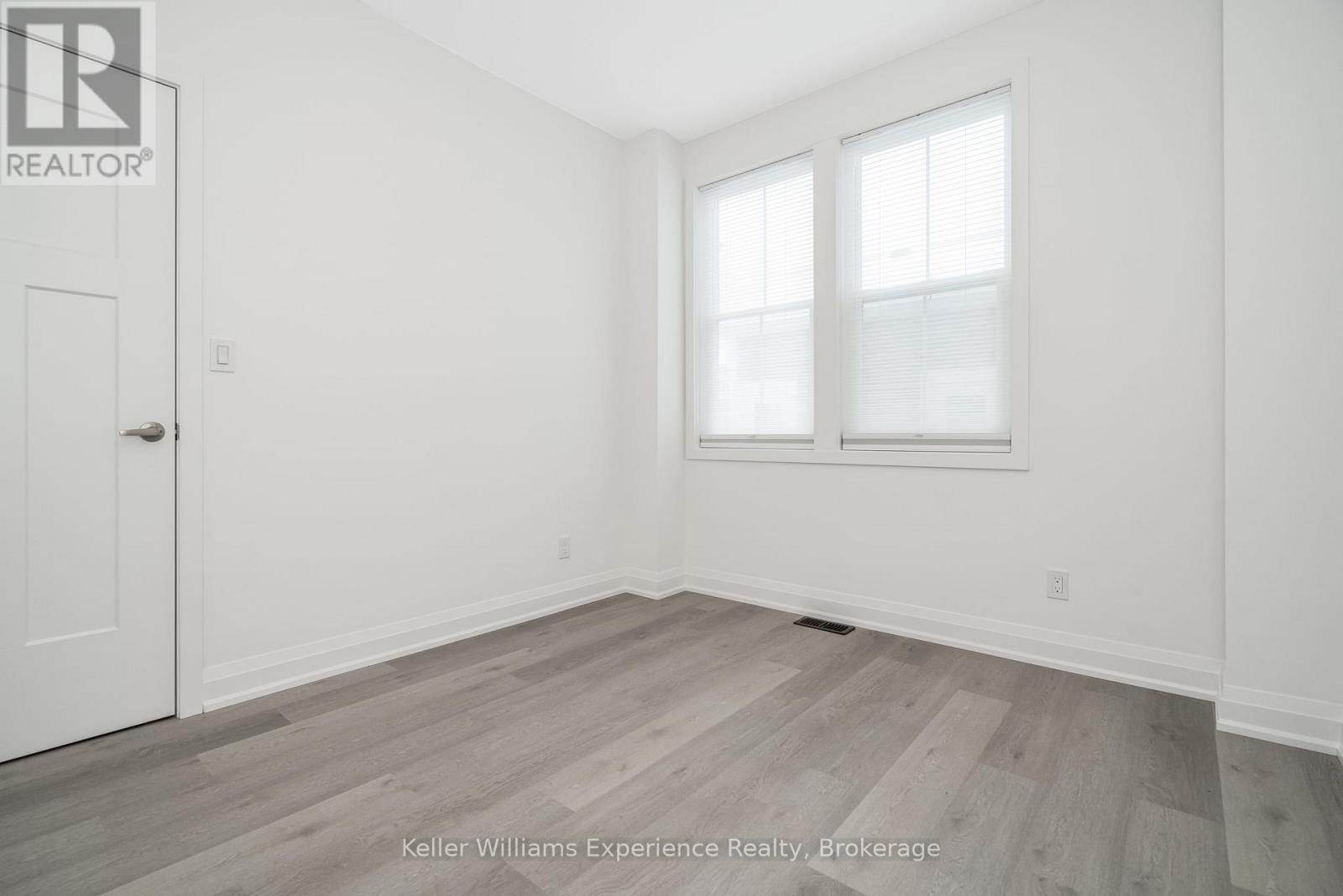 24 Danielle Crescent, Midland, Ontario  L4R 0H3 - Photo 11 - S12189601
