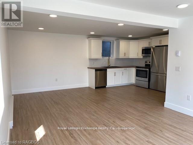 105 B Maple Street, Brockton, Ontario  N0G 2V0 - Photo 4 - X12189597