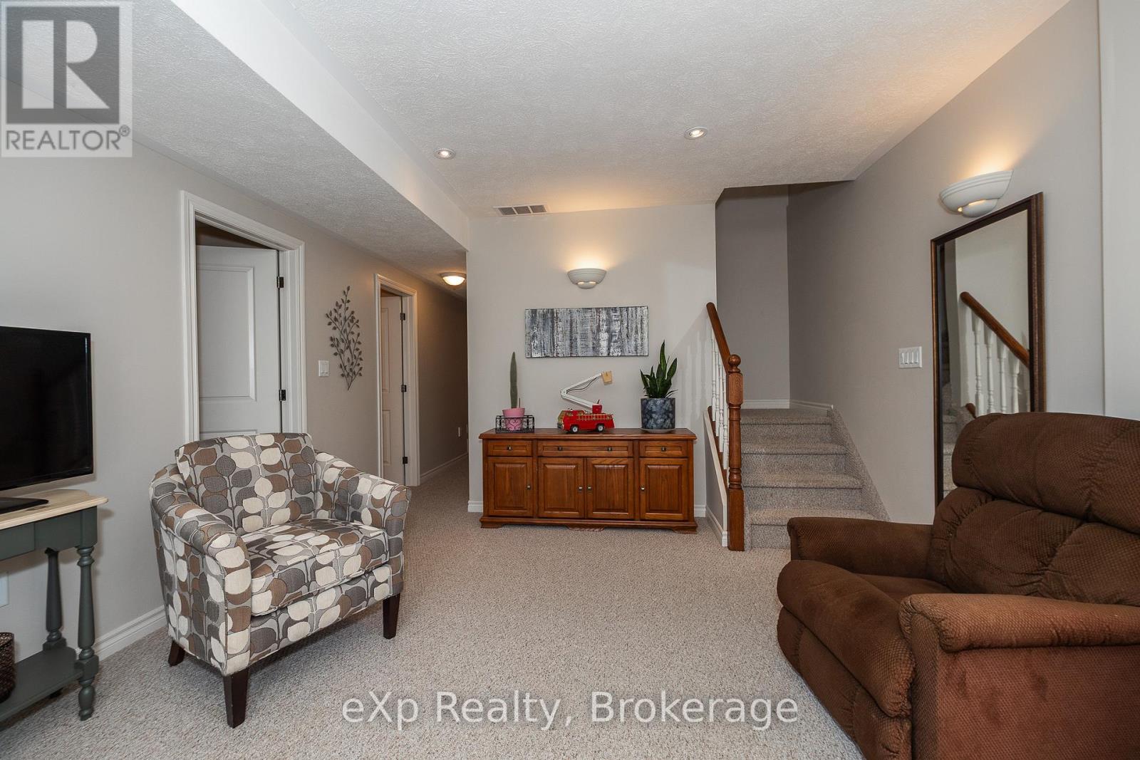 918 5th Avenue 'a' E, Owen Sound, Ontario  N4K 0C1 - Photo 25 - X12189710