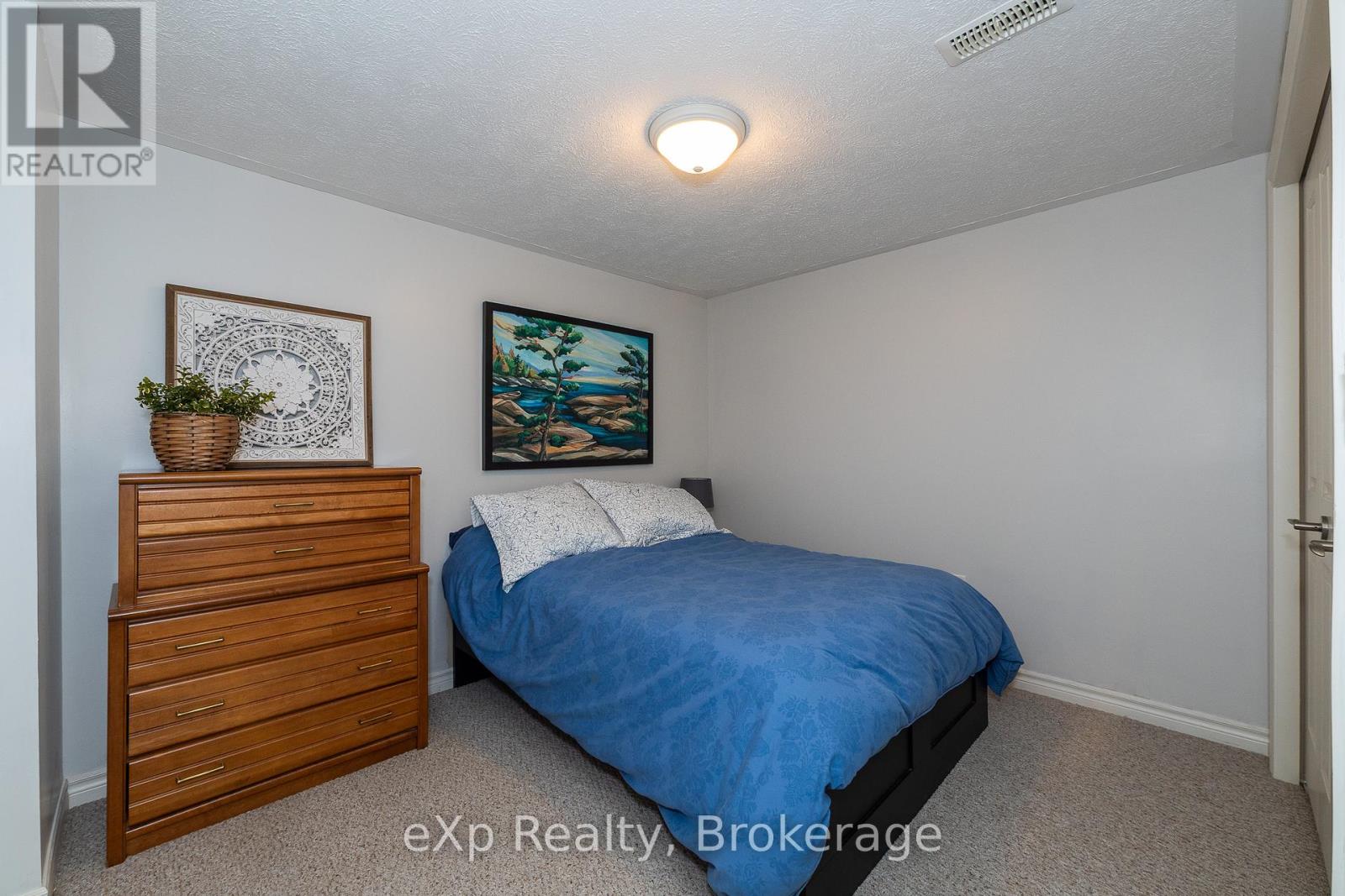 918 5th Avenue 'a' E, Owen Sound, Ontario  N4K 0C1 - Photo 31 - X12189710
