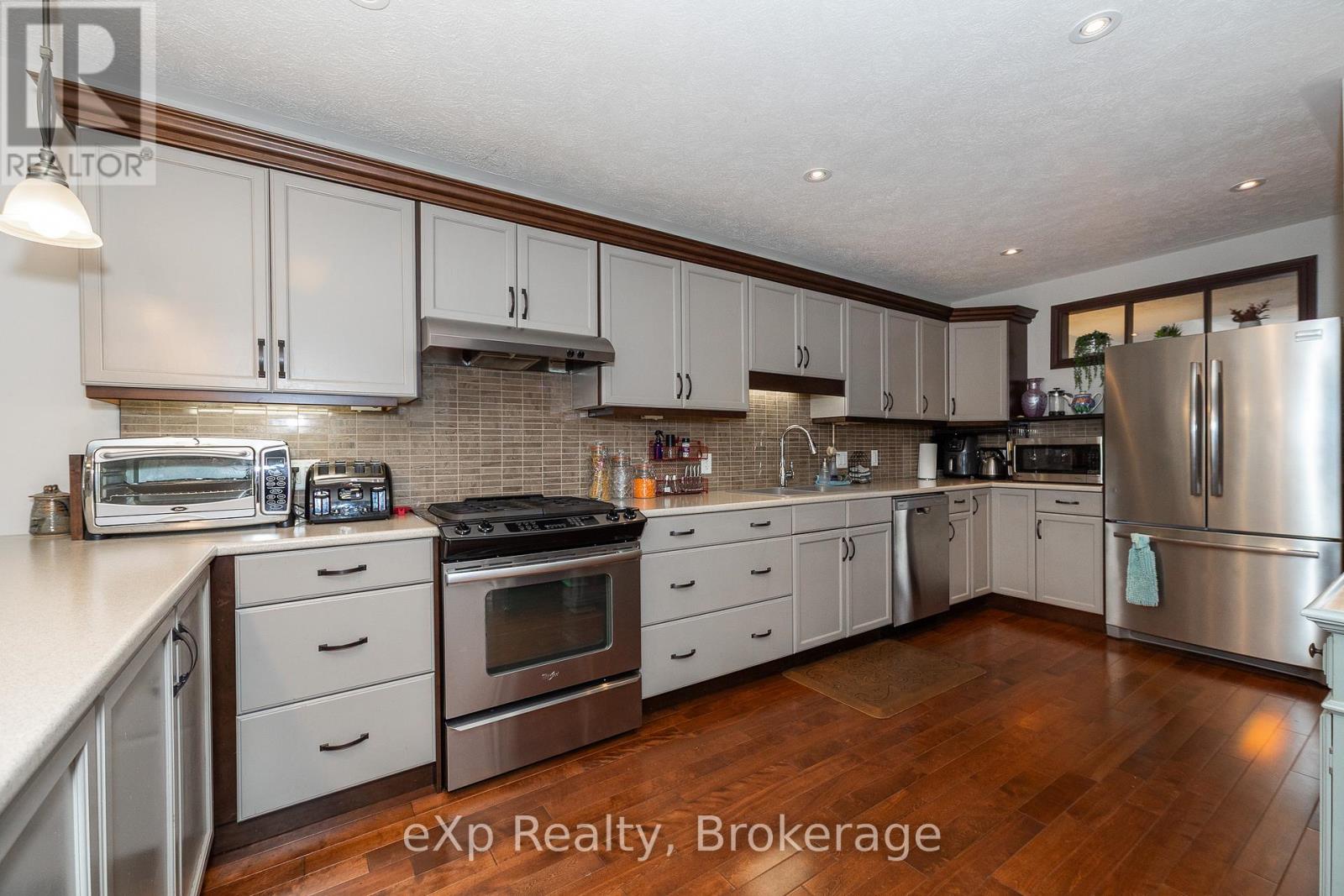 918 5th Avenue 'a' E, Owen Sound, Ontario  N4K 0C1 - Photo 7 - X12189710